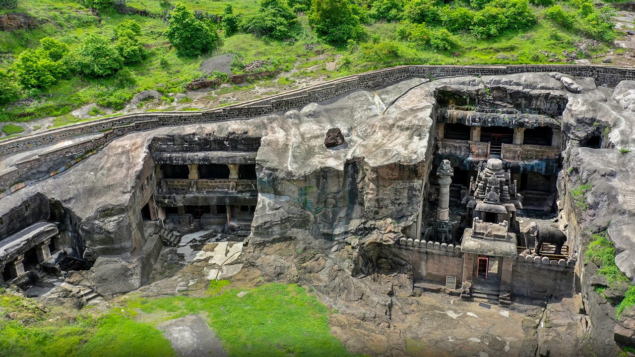 Pune to Sambhajinagar